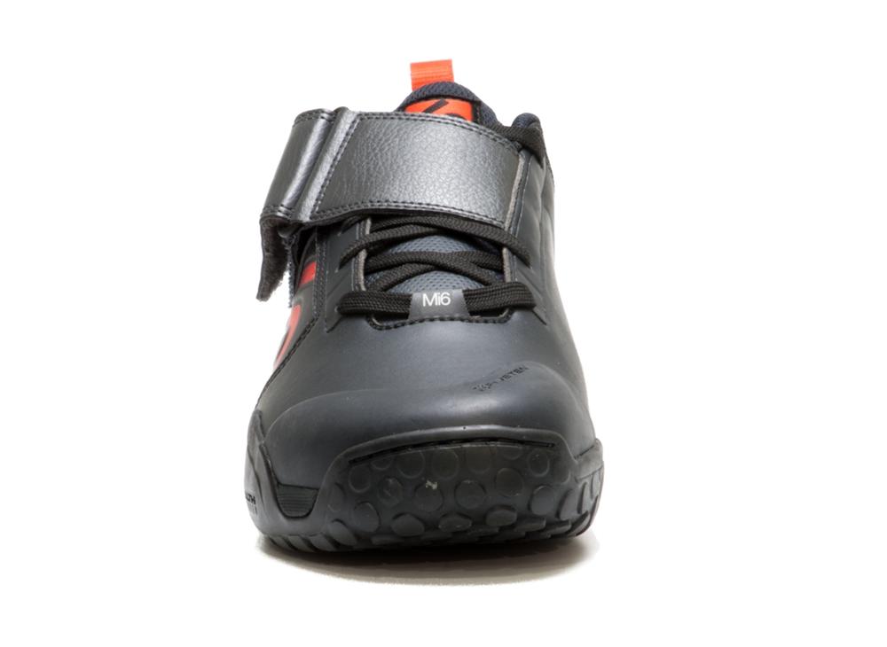 5141-impact-vxi-clipless-teamblack-front